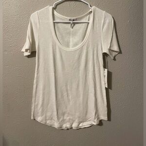 Three Dots Women Short Sleeves